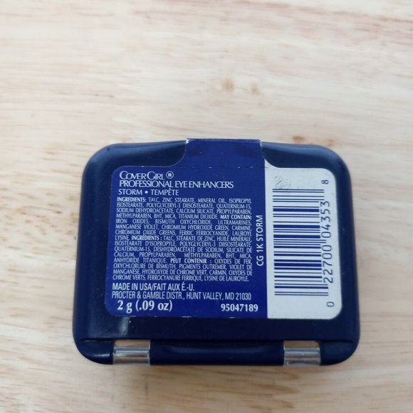 CoverGirl Professional Eye Enhancers Eye Shadow #18 Storm, frost - Picture 2 of 2